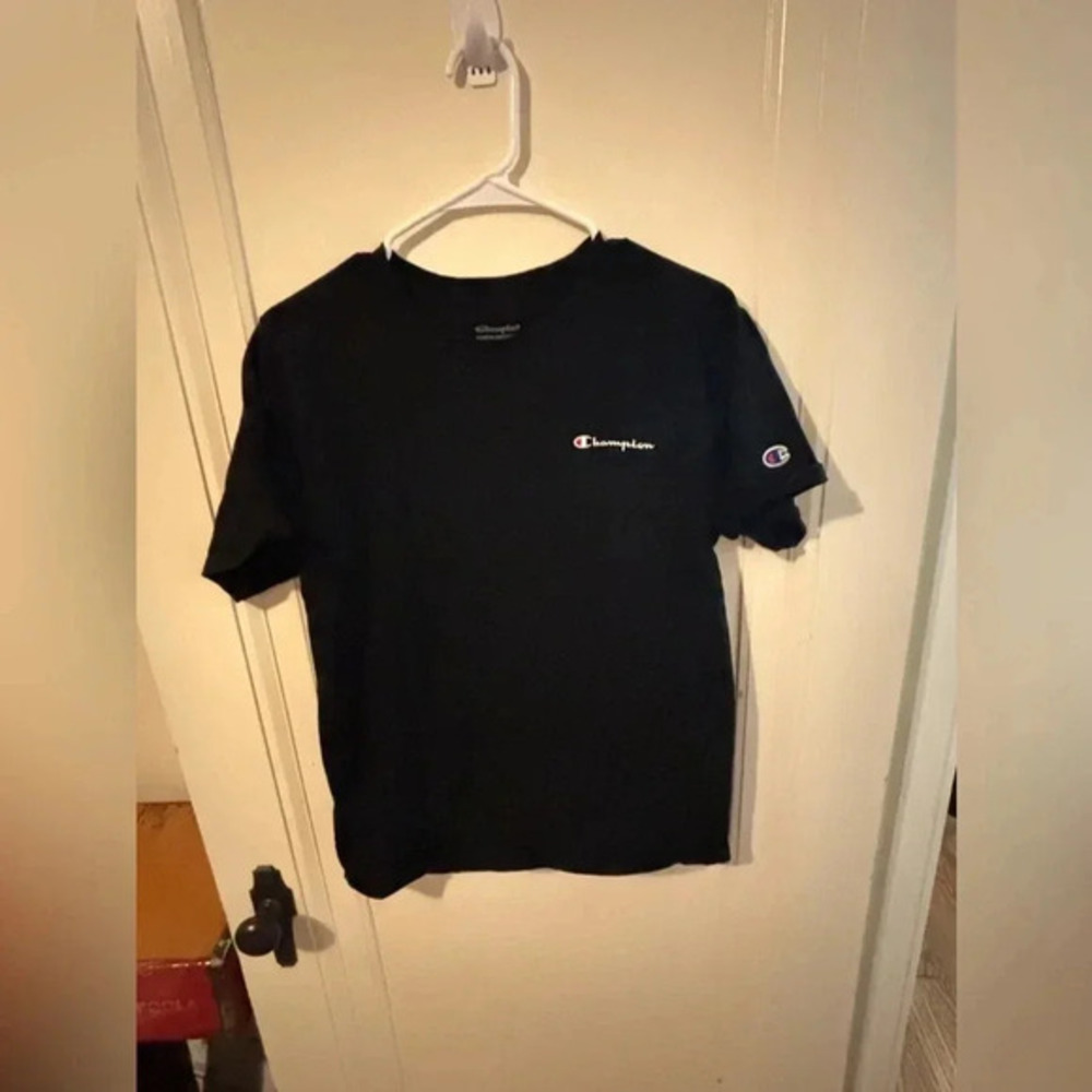 Champion Black T-shirt Medium